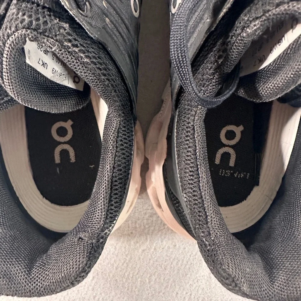 On Cloud swift Black Rock Heleon Women Running Shoes Sneakers 41.99581 Size 9 OC
